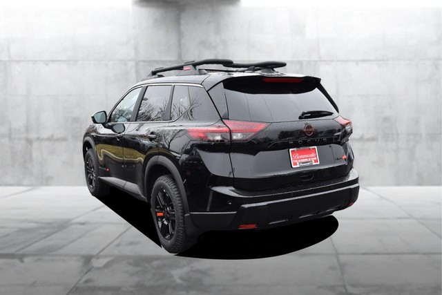 Nissan Rogue Vehicle Image 07