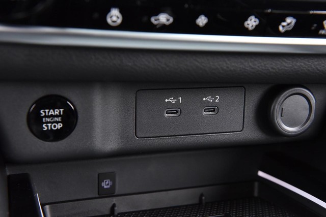 Nissan Rogue Vehicle Image 20