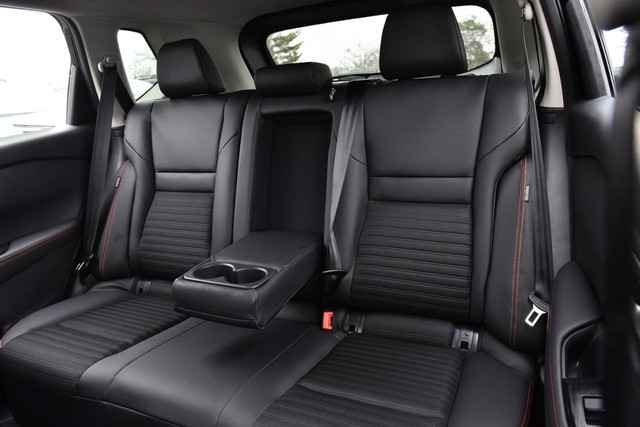 Nissan Rogue Vehicle Image 25