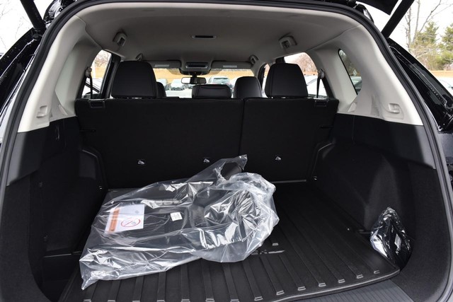Nissan Rogue Vehicle Image 28