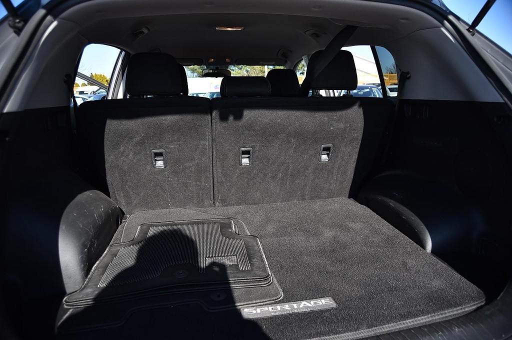 Kia Sportage Vehicle Image 22