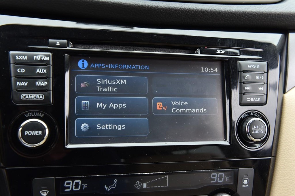 Nissan Rogue Vehicle Image 18