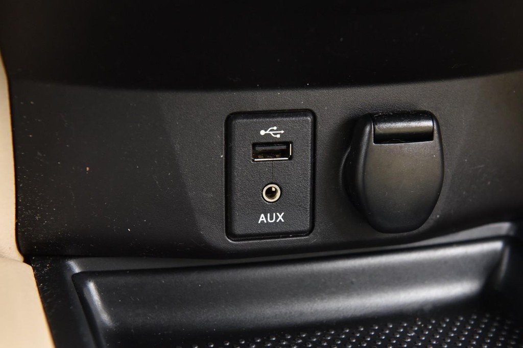 Nissan Rogue Vehicle Image 20