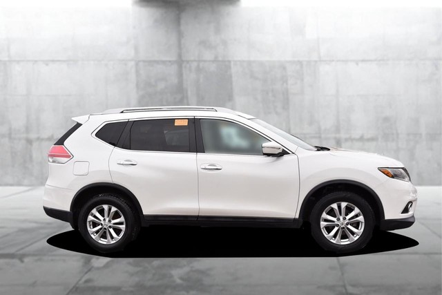 Nissan Rogue Vehicle Image 05