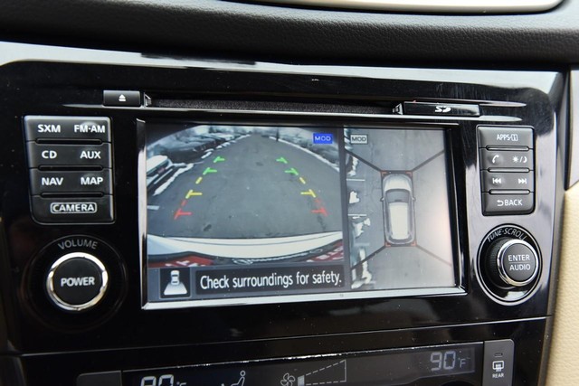 Nissan Rogue Vehicle Image 15