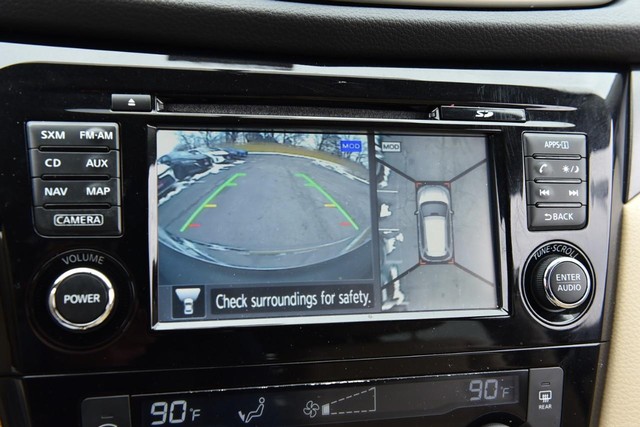 Nissan Rogue Vehicle Image 17