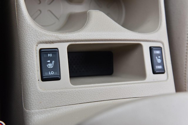 Nissan Rogue Vehicle Image 21