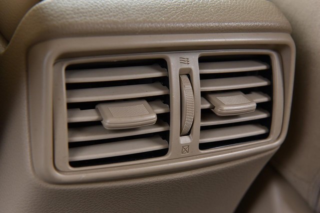 Nissan Rogue Vehicle Image 27