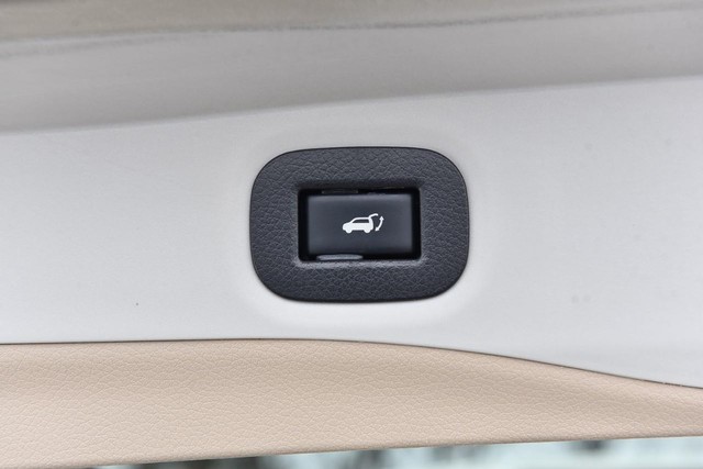 Nissan Rogue Vehicle Image 29