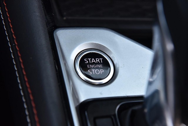 Nissan Altima Vehicle Image 17