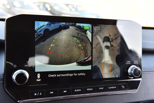 Mitsubishi Outlander Vehicle Image 13