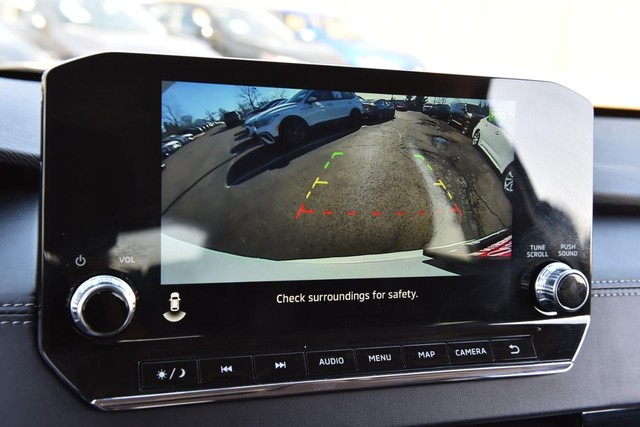 Mitsubishi Outlander Vehicle Image 15