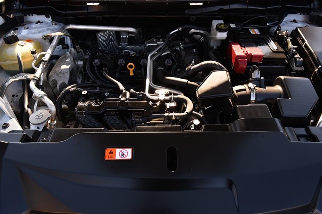 Mitsubishi Outlander Vehicle Image 30