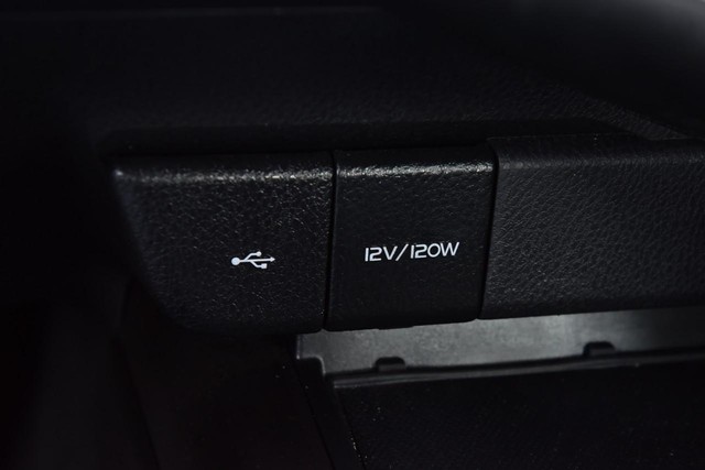 Toyota Camry Vehicle Image 15