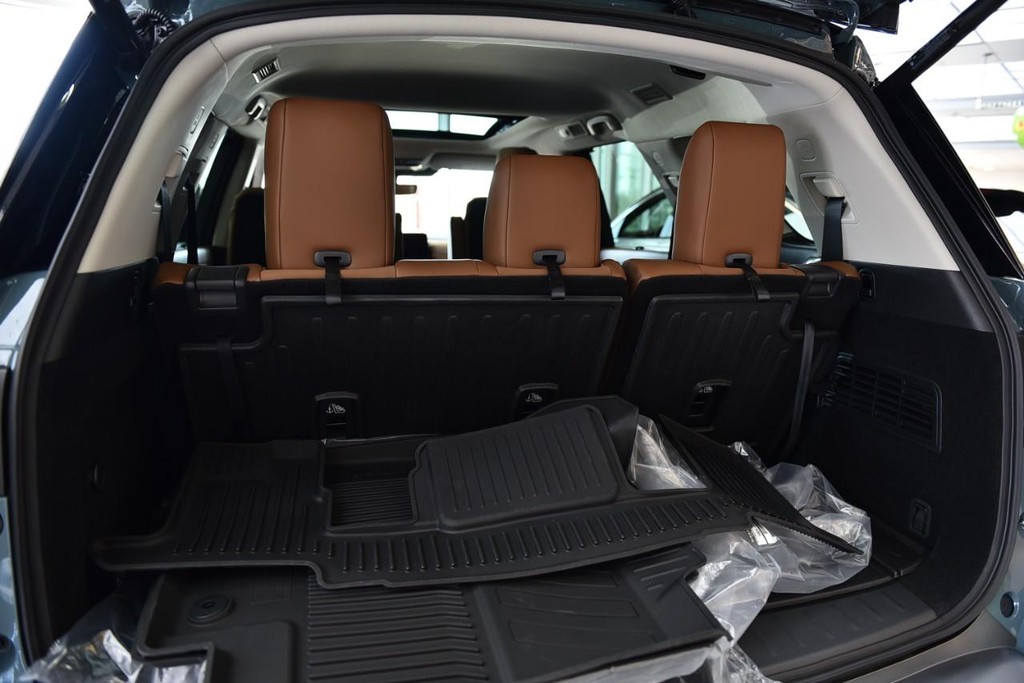 Nissan Pathfinder Vehicle Image 06