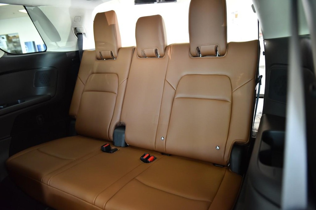 Nissan Pathfinder Vehicle Image 20