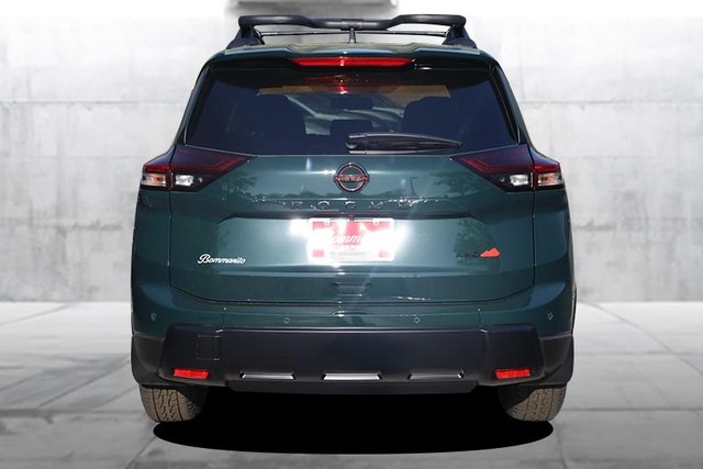 Nissan Rogue Vehicle Image 06