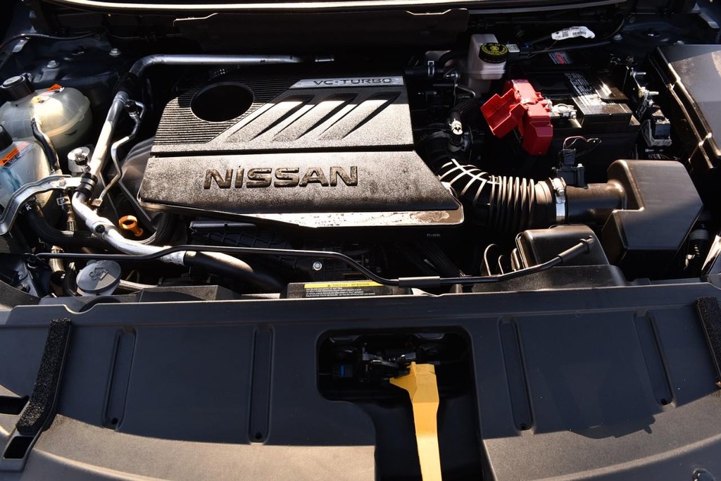Nissan Rogue Vehicle Image 24