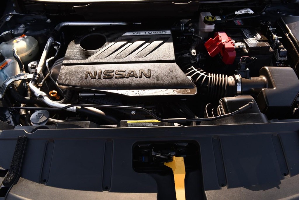 Nissan Rogue Vehicle Image 25