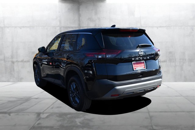 Nissan Rogue Vehicle Image 07