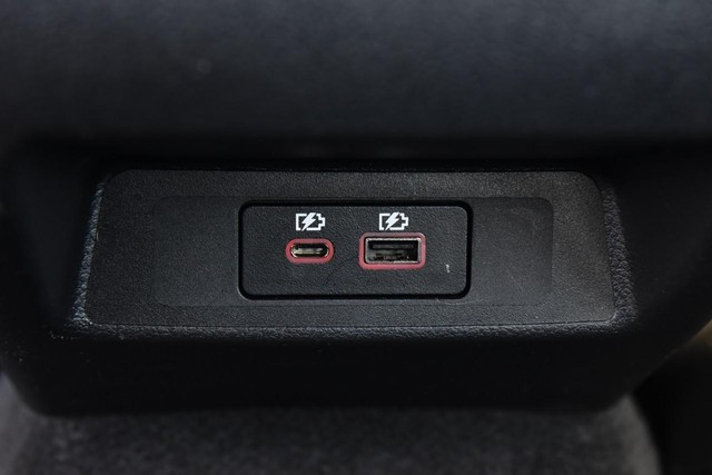 Nissan Altima Vehicle Image 22