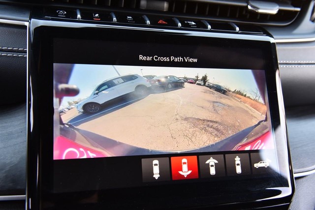 Jeep Grand Cherokee L Vehicle Image 16