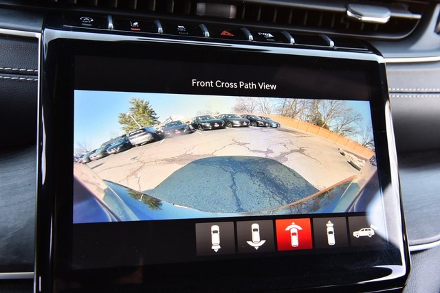 Jeep Grand Cherokee L Vehicle Image 17