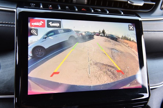 Jeep Grand Cherokee L Vehicle Image 19