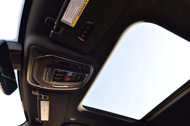 Jeep Grand Cherokee L Vehicle Image 28