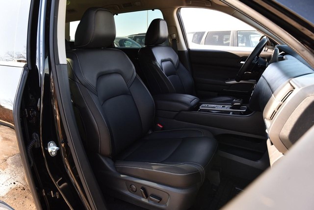 Nissan Pathfinder Vehicle Image 24