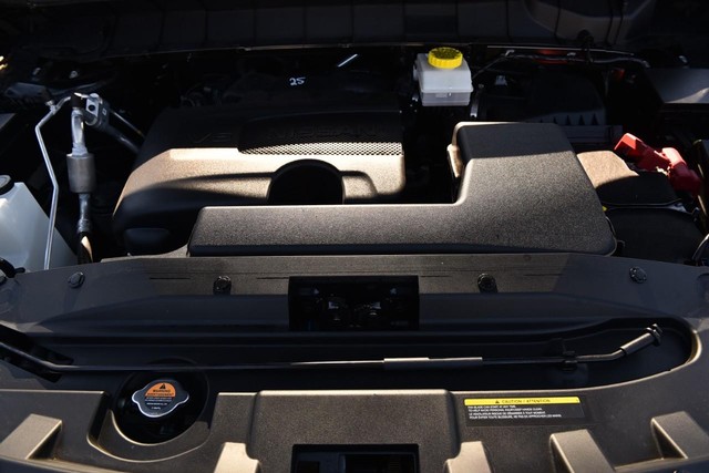 Nissan Pathfinder Vehicle Image 31