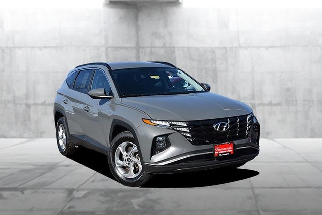 Hyundai Tucson Vehicle Image 02