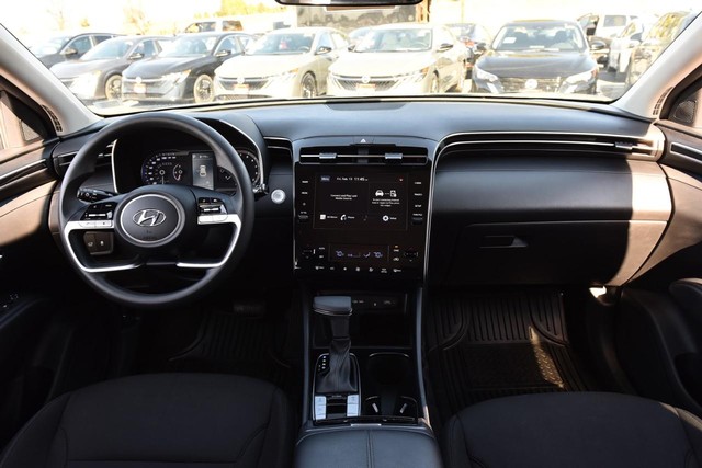 Hyundai Tucson Vehicle Image 08