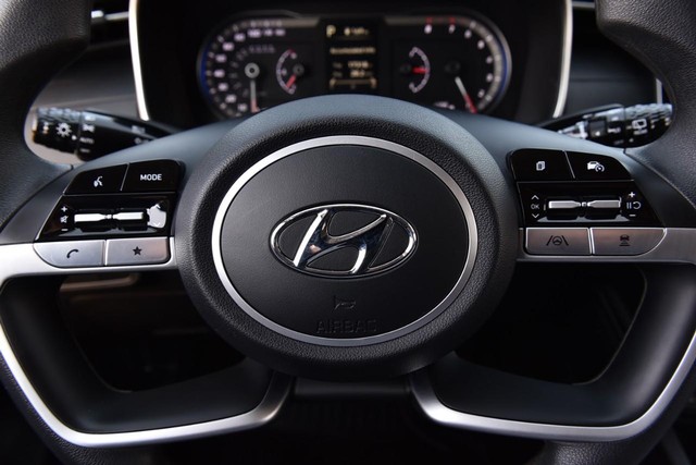 Hyundai Tucson Vehicle Image 20