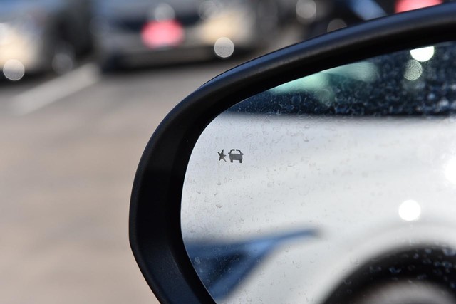 Buick Encore GX Vehicle Image 10