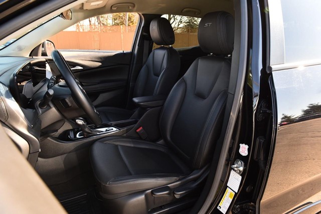 Buick Encore GX Vehicle Image 20