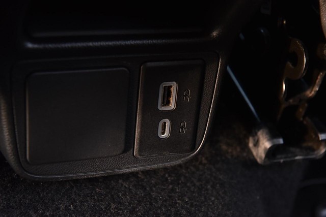 Buick Encore GX Vehicle Image 23