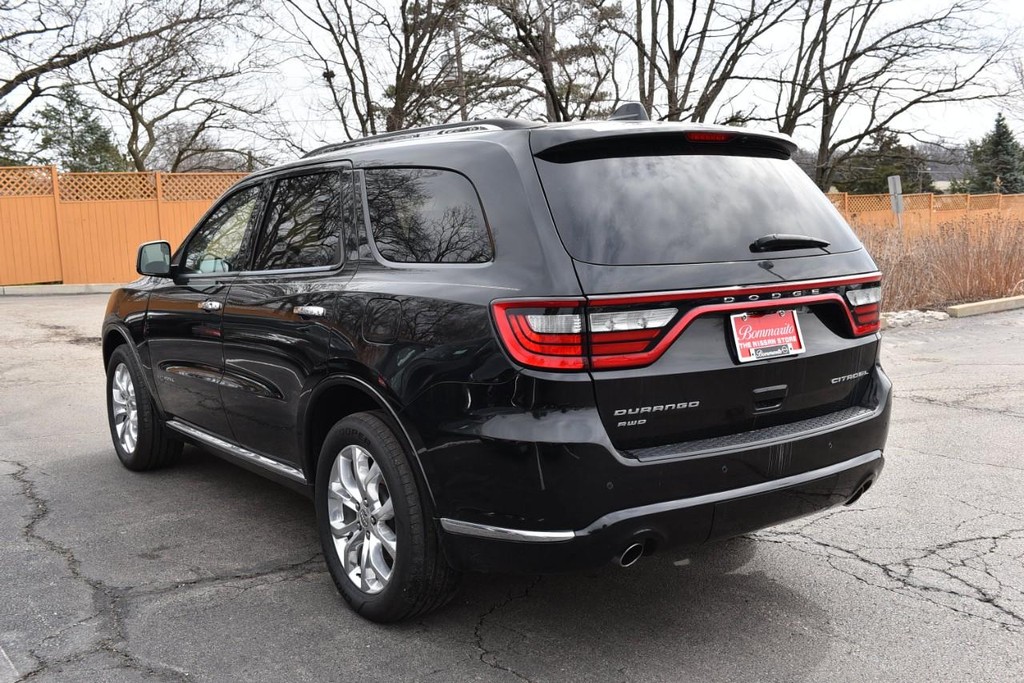 Dodge Durango Vehicle Full-screen Gallery Image 7