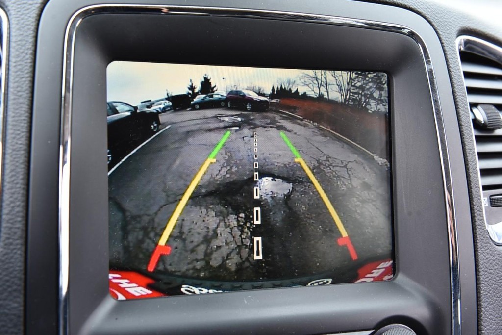 Dodge Durango Vehicle Full-screen Gallery Image 16