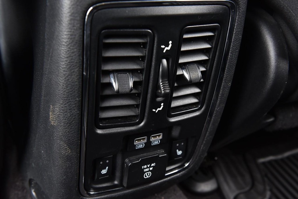 Dodge Durango Vehicle Full-screen Gallery Image 27