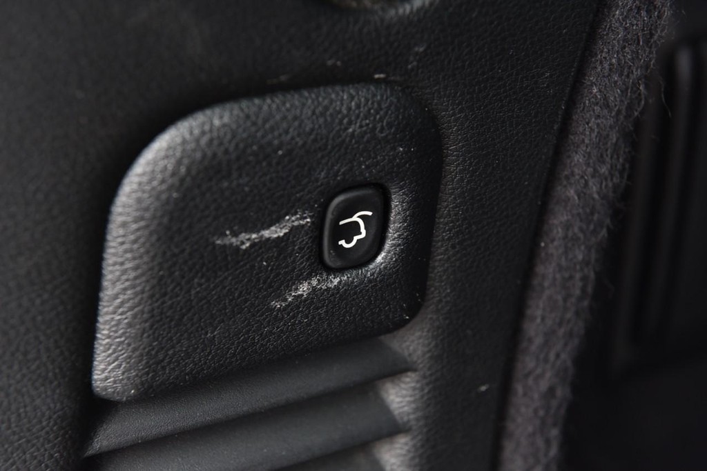 Dodge Durango Vehicle Full-screen Gallery Image 31