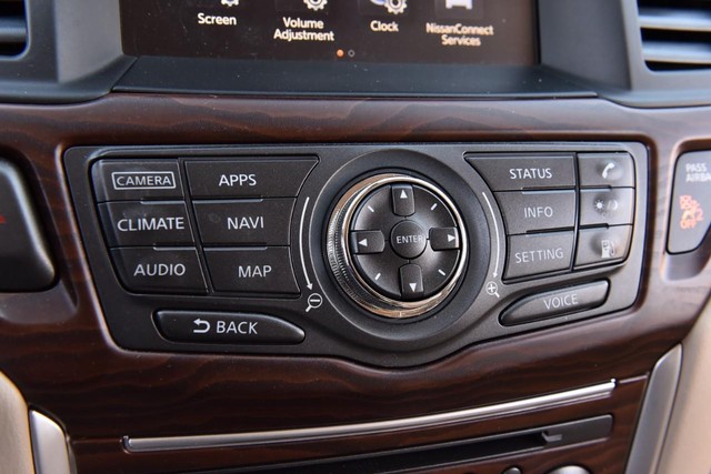 Nissan Pathfinder Vehicle Image 20