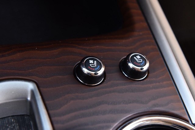 Nissan Pathfinder Vehicle Image 23