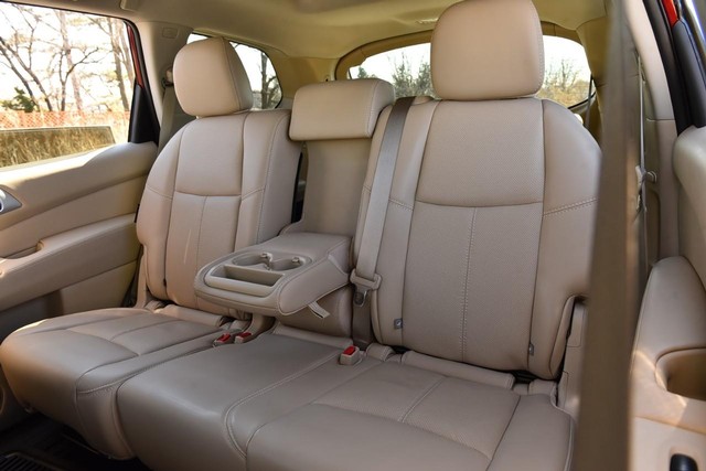 Nissan Pathfinder Vehicle Image 30