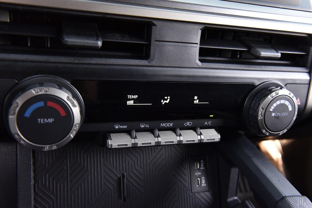 Toyota 4Runner Vehicle Image 15