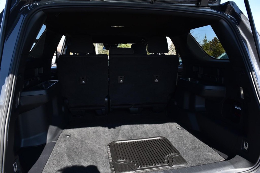 Toyota 4Runner Vehicle Image 24