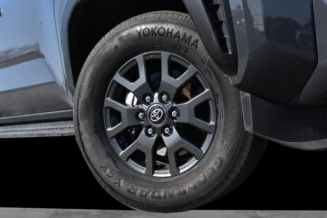 Toyota 4Runner Vehicle Image 03