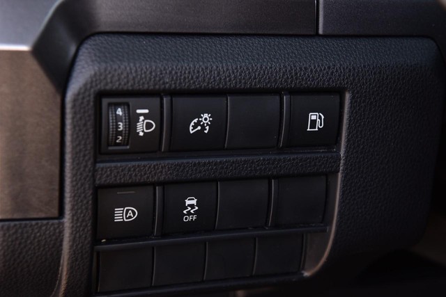 Toyota 4Runner Vehicle Image 11