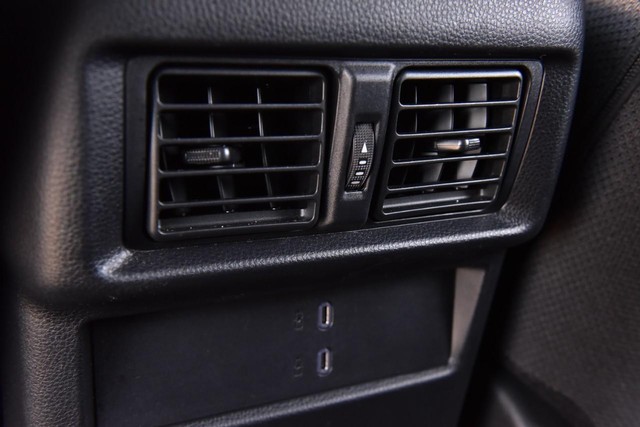 Toyota 4Runner Vehicle Image 23