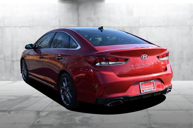 Hyundai Sonata Vehicle Image 07